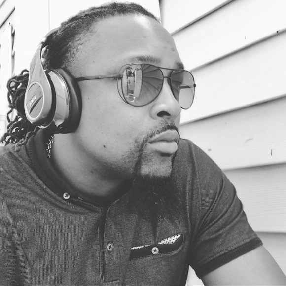 Meet your Posher, Thou - Picture 3 of 4